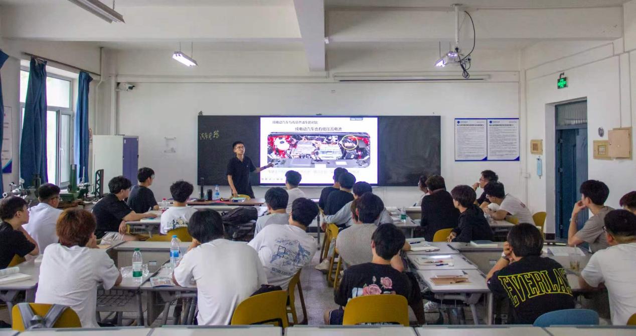 专升本第一课：老师没照本宣科，知识却“自己跑进脑子里了”